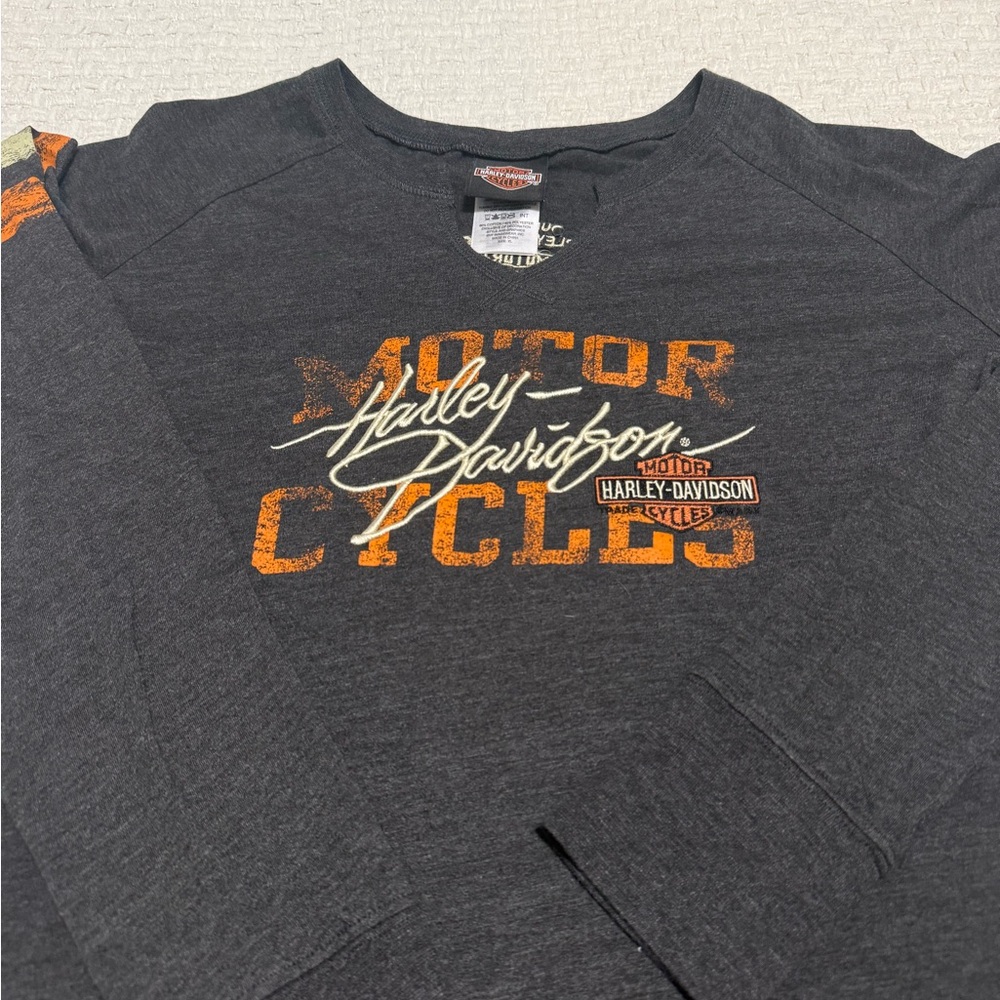 Harley Davidson women’s XL long sleeve.  Dubuque, Iowa.